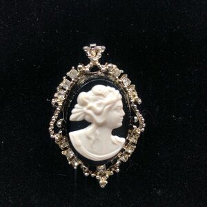 Vintage silver and black cameo brooch pendant